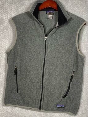 Patagonia Synchilla Vest Mens Medium Gray Fleece Full Zip Outdoor Hiking Warm